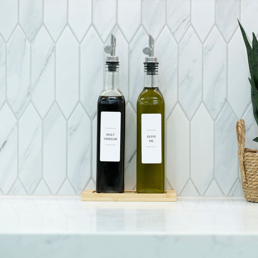 Two clear oil and vinegar bottles on a bamboo tray, 500ml